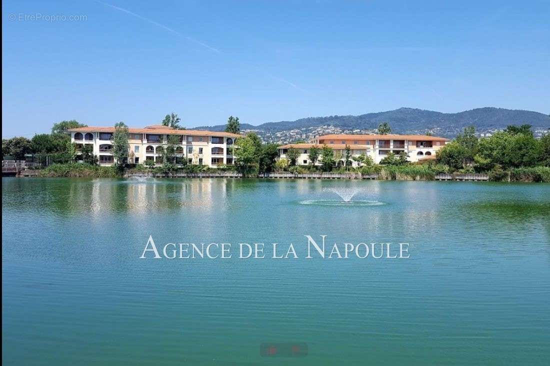 Appartement à MANDELIEU-LA-NAPOULE