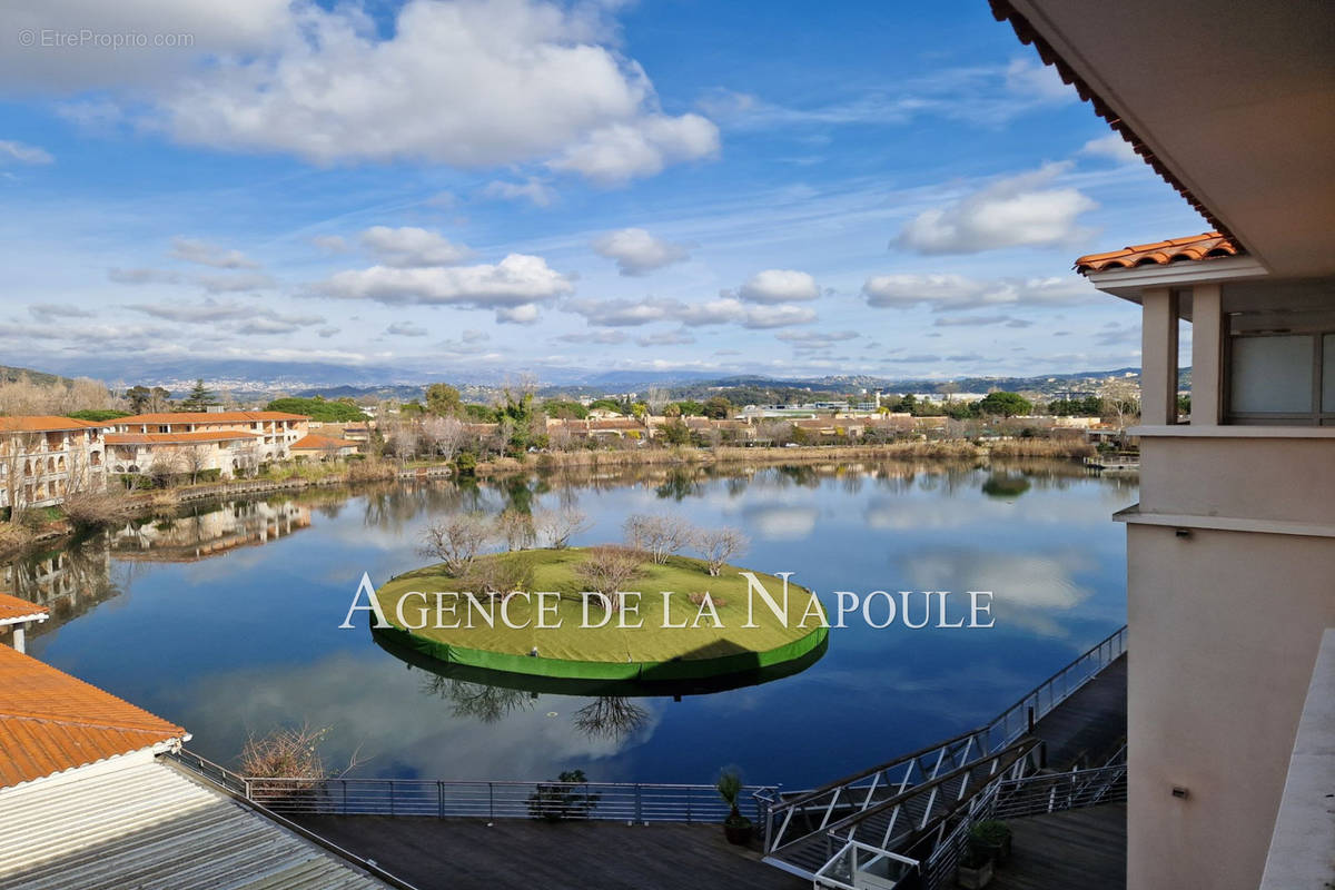 Appartement à MANDELIEU-LA-NAPOULE