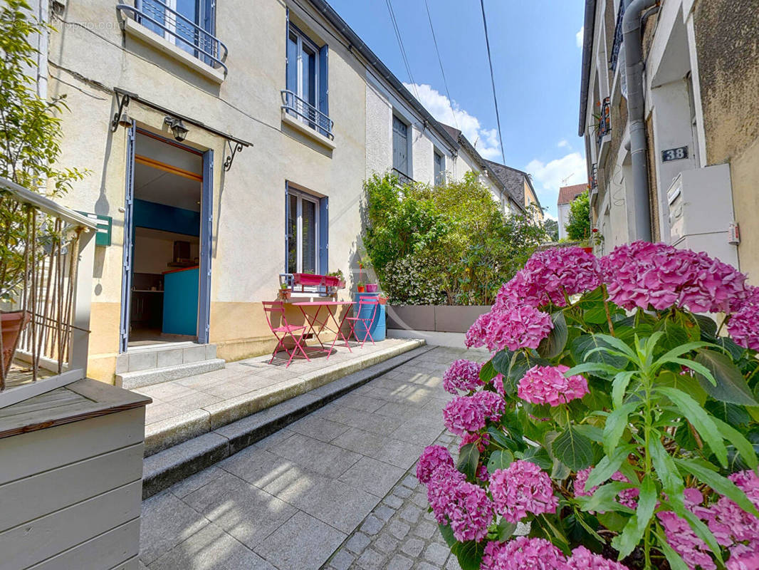 Maison à BRY-SUR-MARNE