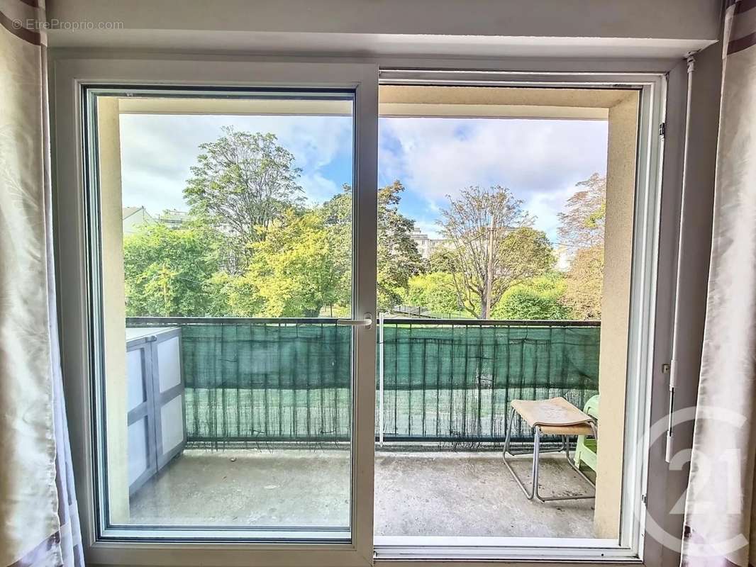 Appartement à COLOMBES