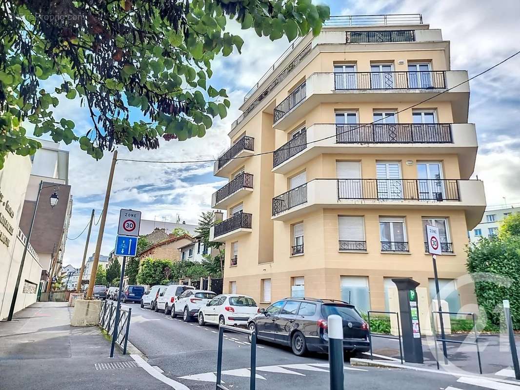 Appartement à COLOMBES