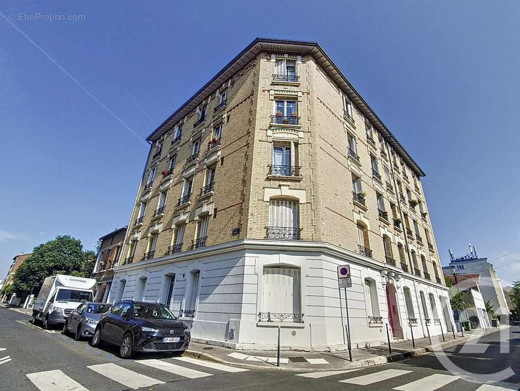 Appartement à COLOMBES