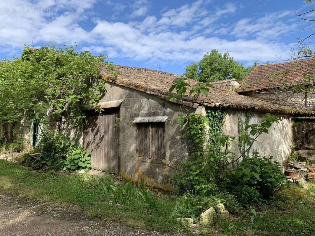 Maison à MONESTIER