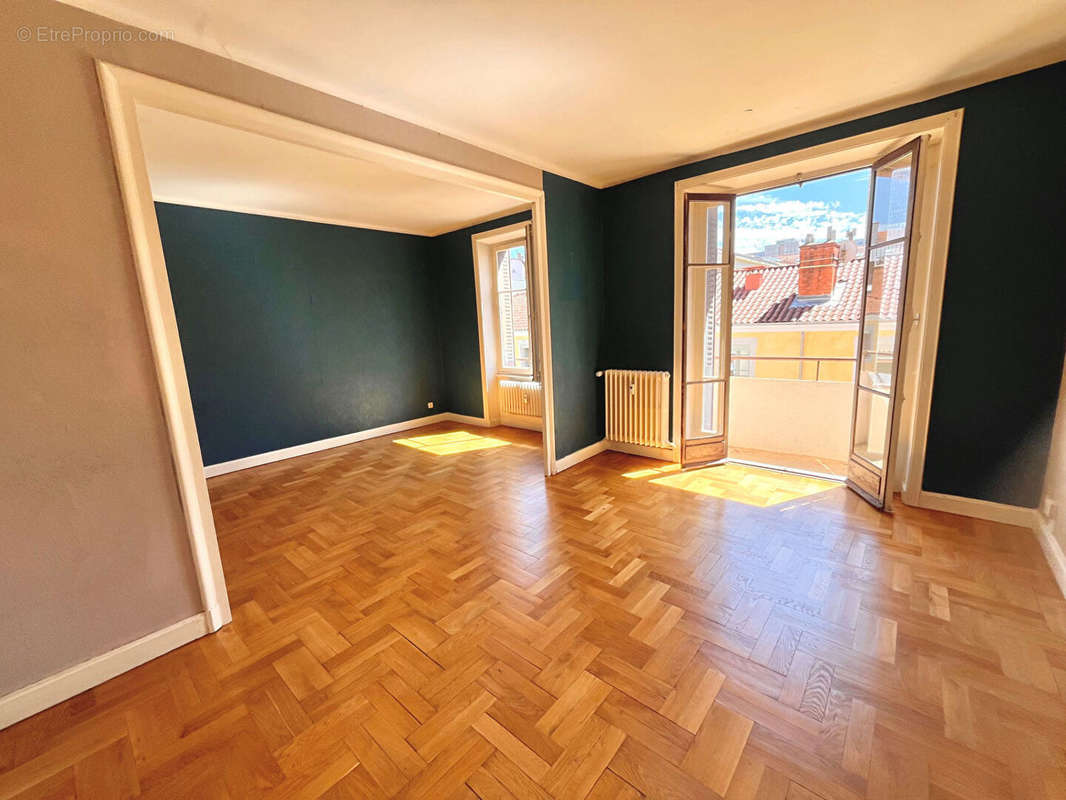 Appartement à LYON-6E