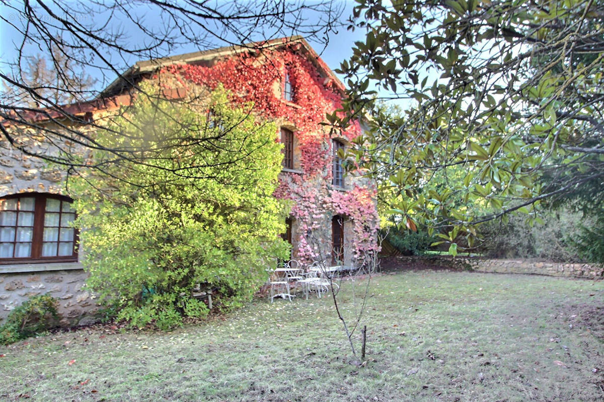 Maison à VERNEUIL-SUR-SEINE