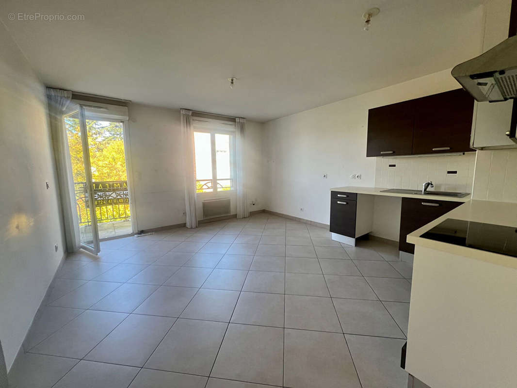 Appartement à LE PERREUX-SUR-MARNE