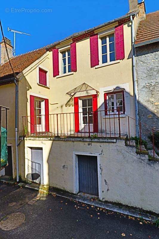 Maison à MENETREOL-SOUS-SANCERRE