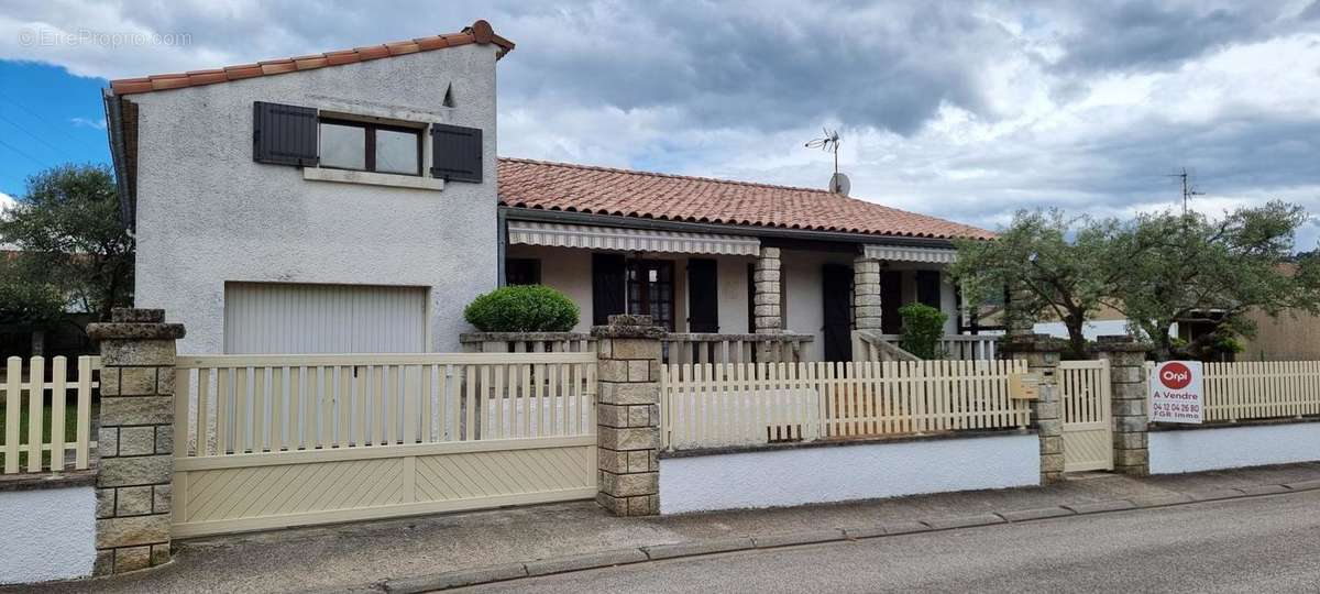 Maison à SAINT-MARTIN-DE-VALGALGUES