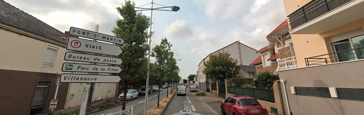 Parking à LES SORINIERES