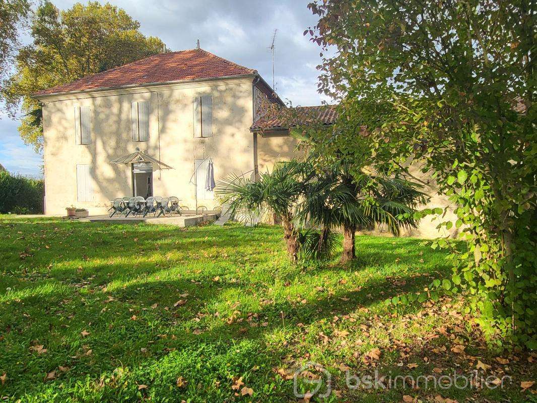 Maison à LAYRAC