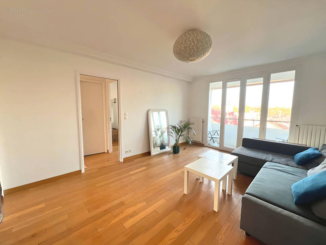 Appartement à SURESNES