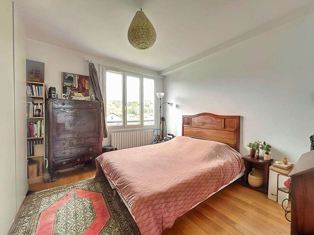 Appartement à SURESNES