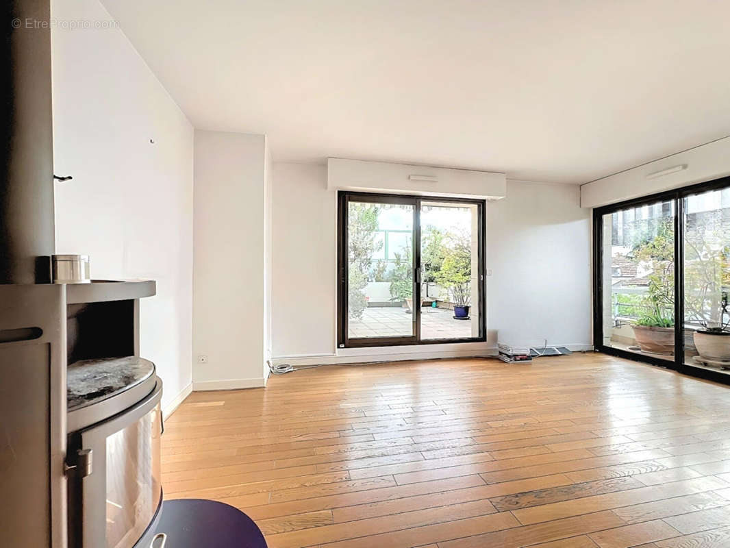 Appartement à SURESNES