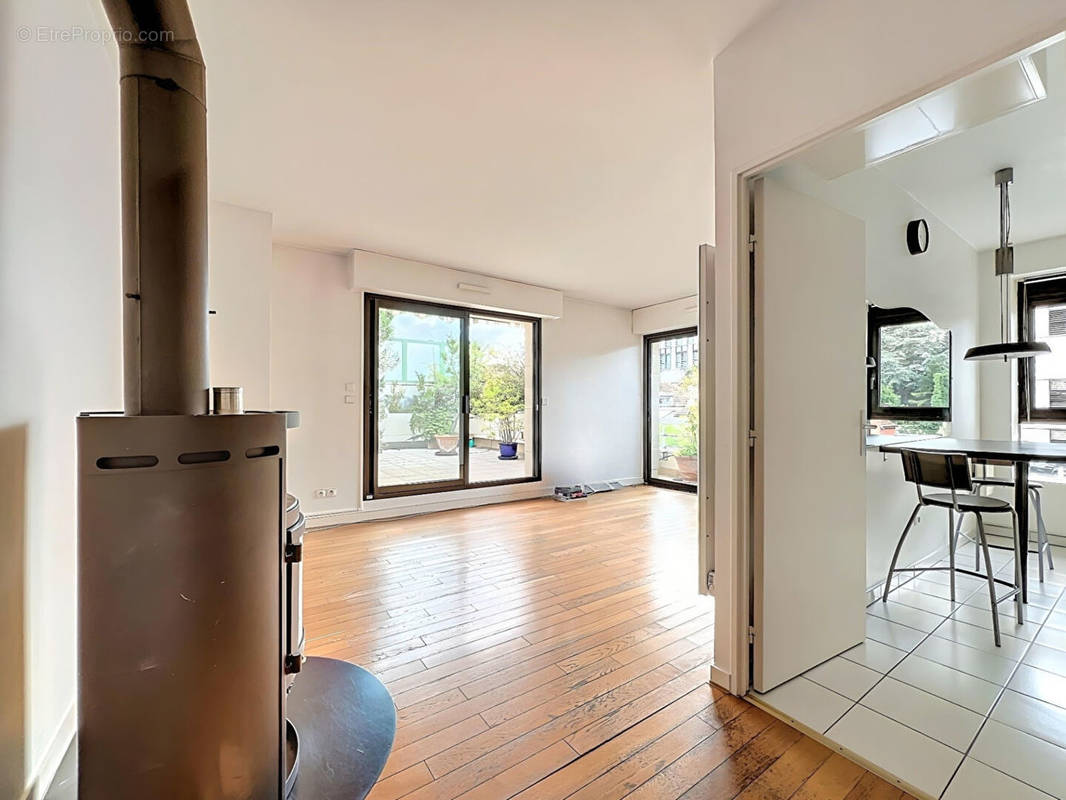 Appartement à SURESNES