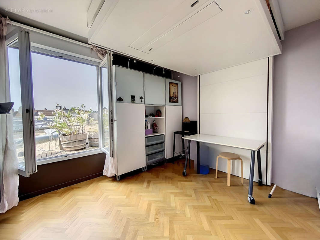 Appartement à SURESNES