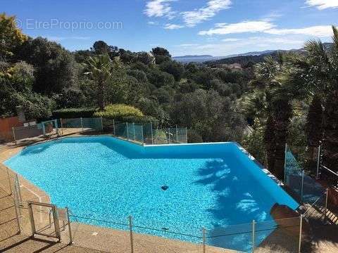 Appartement à BORMES-LES-MIMOSAS