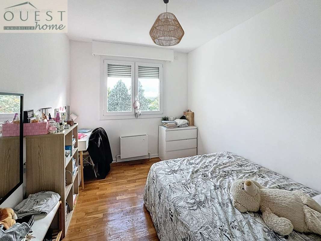 Appartement à CHARBONNIERES-LES-BAINS