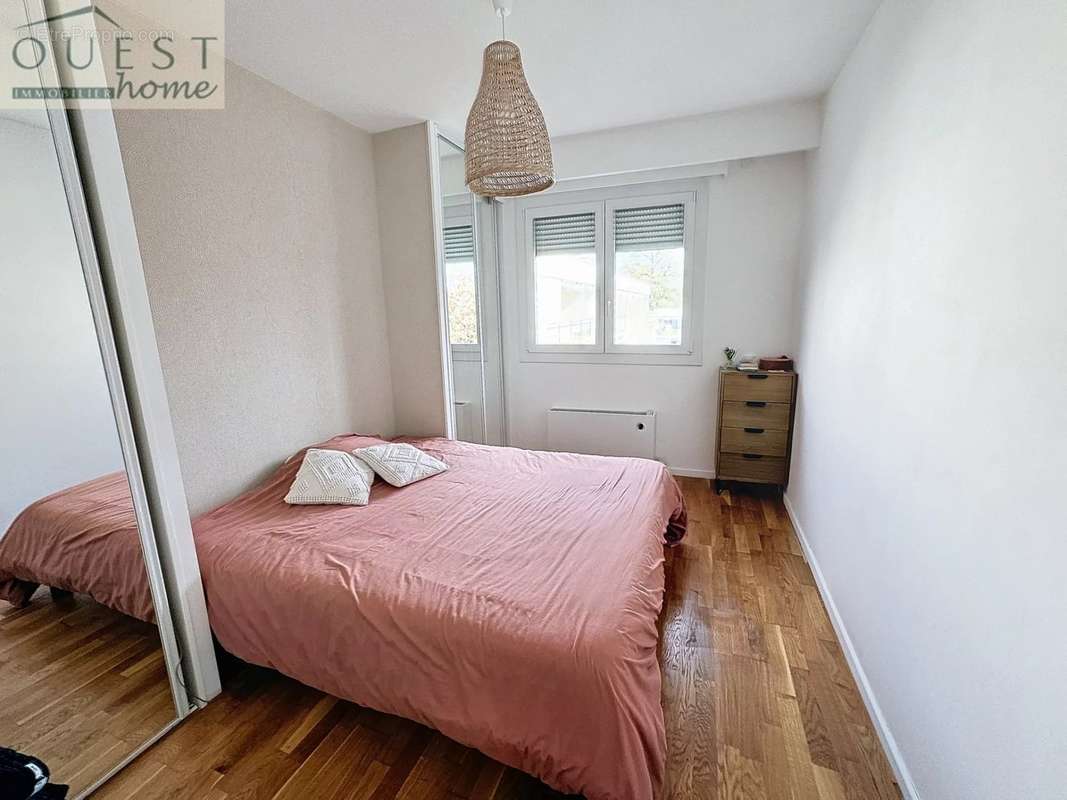 Appartement à CHARBONNIERES-LES-BAINS