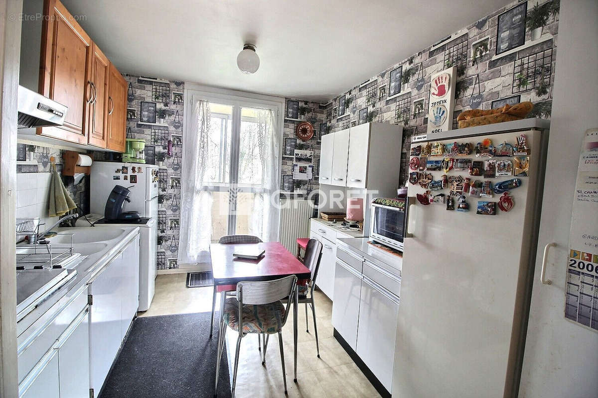 Appartement à GENNEVILLIERS