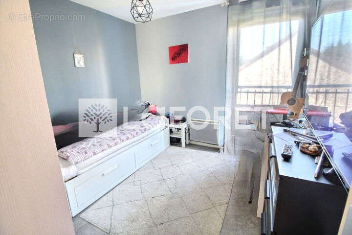 Appartement à GENNEVILLIERS