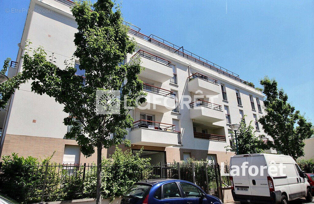 Appartement à GENNEVILLIERS