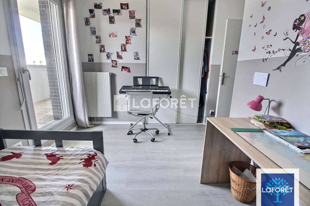 Appartement à GENNEVILLIERS