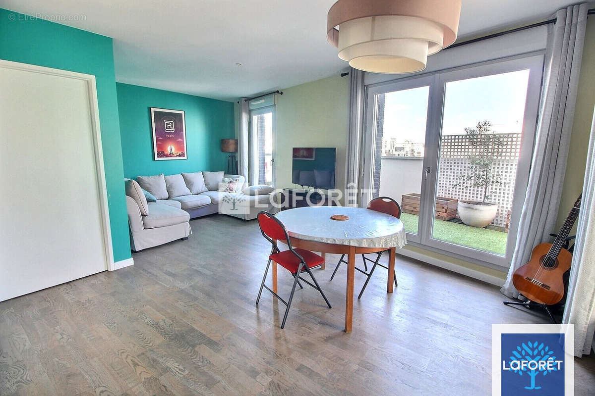 Appartement à GENNEVILLIERS