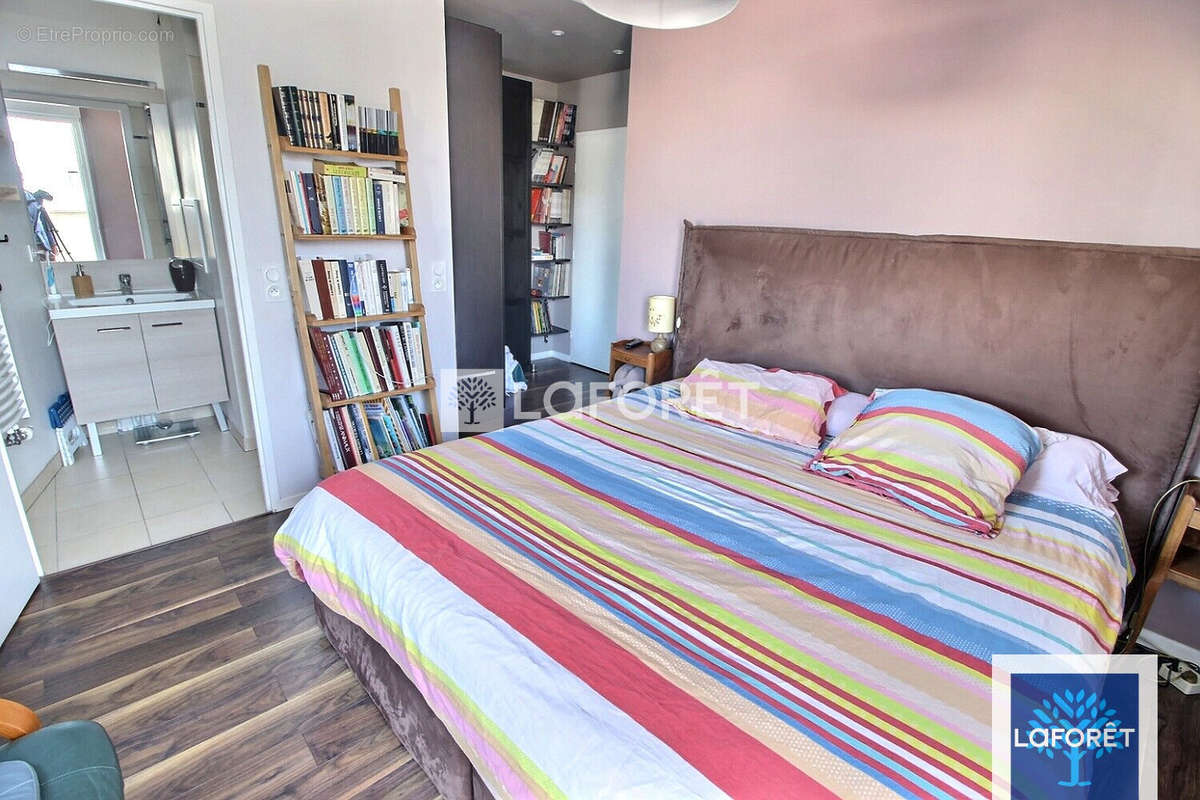 Appartement à GENNEVILLIERS