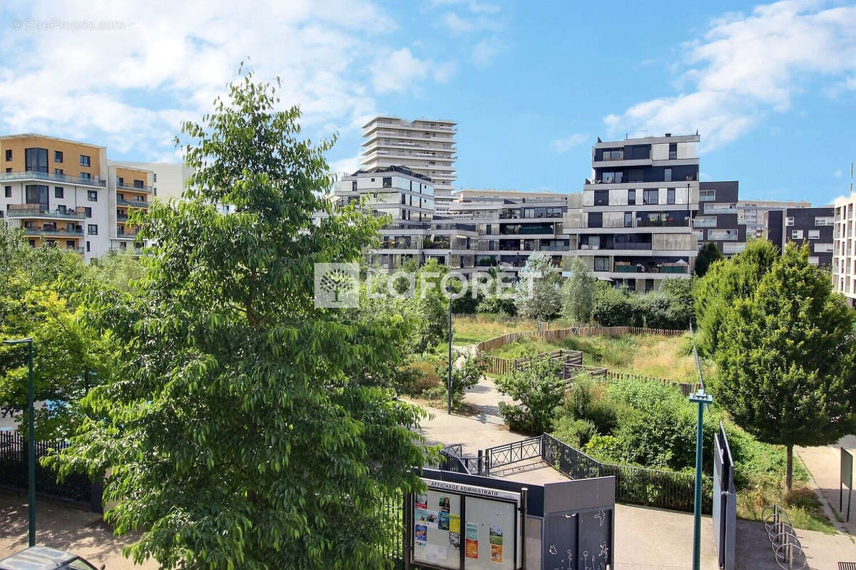 Appartement à GENNEVILLIERS