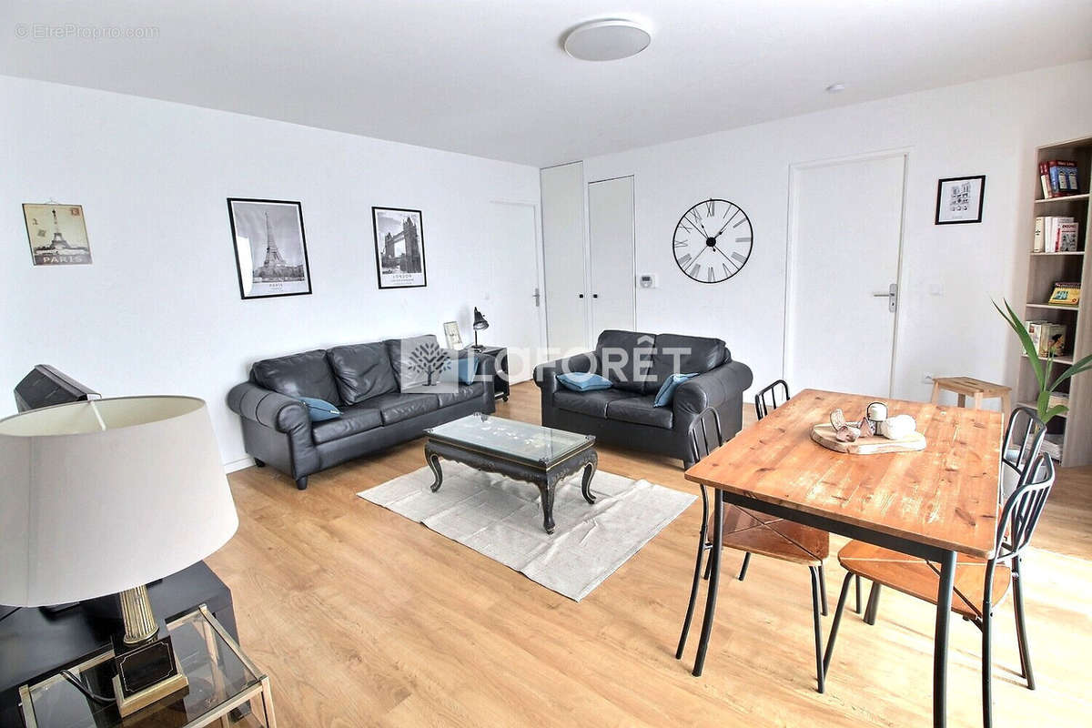 Appartement à GENNEVILLIERS