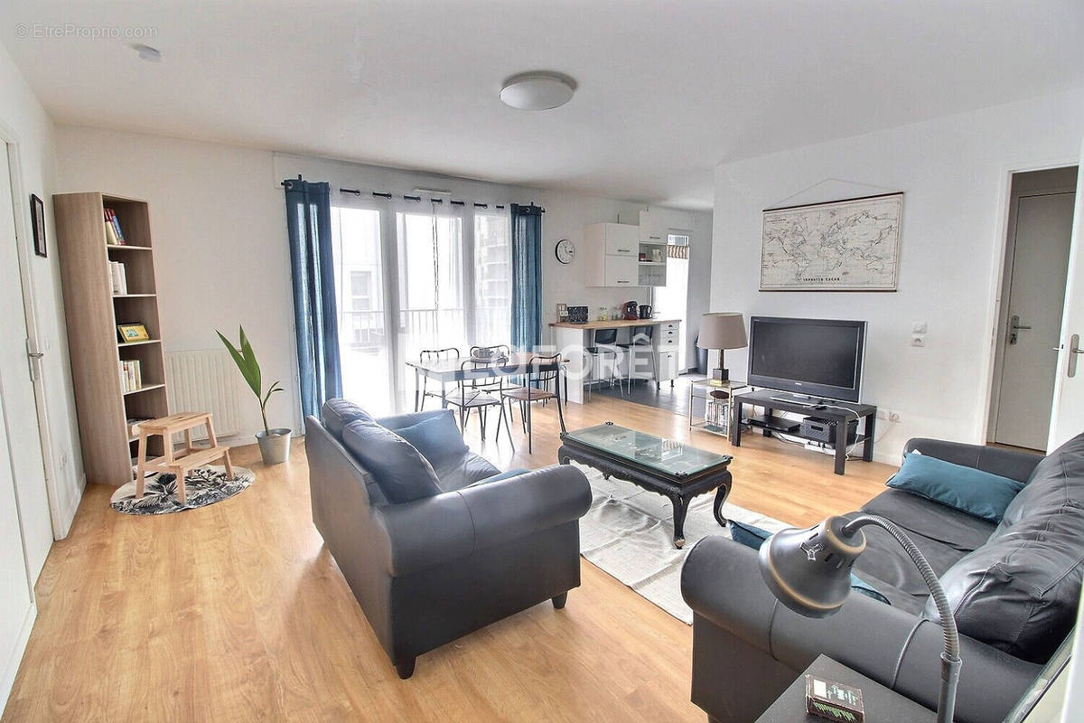 Appartement à GENNEVILLIERS