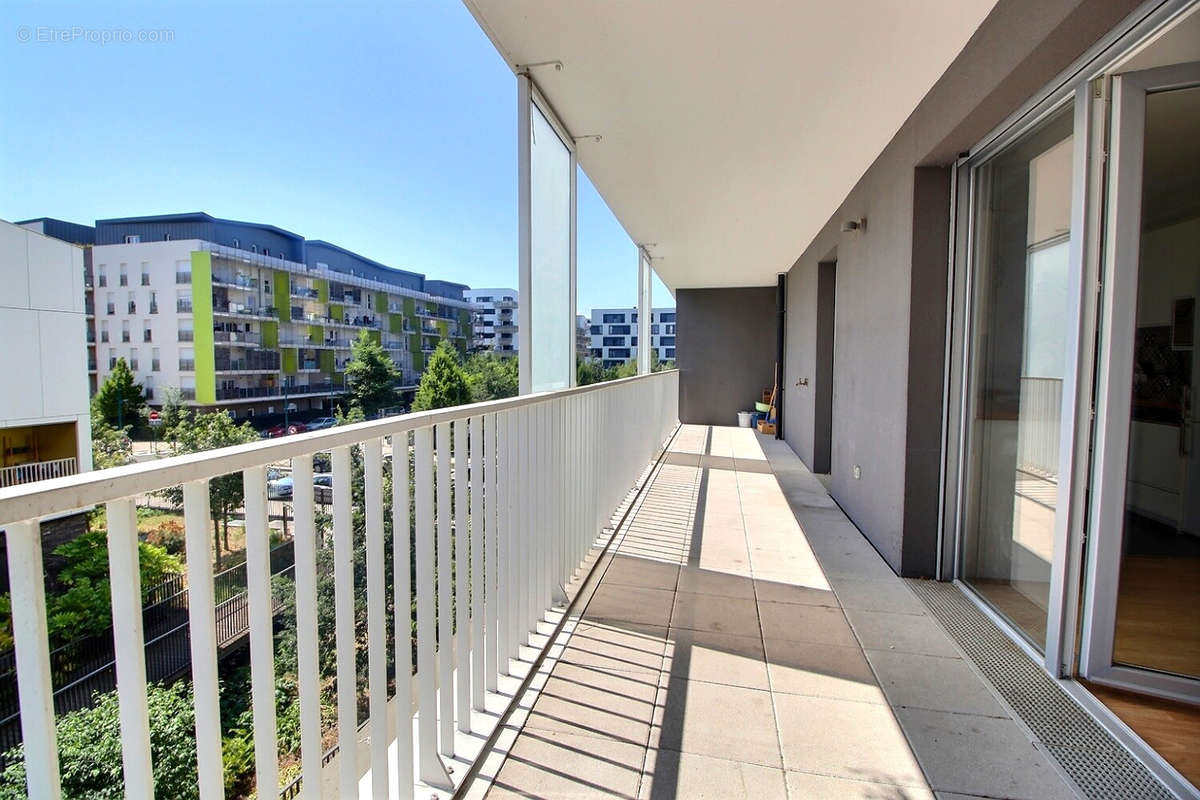 Appartement à GENNEVILLIERS