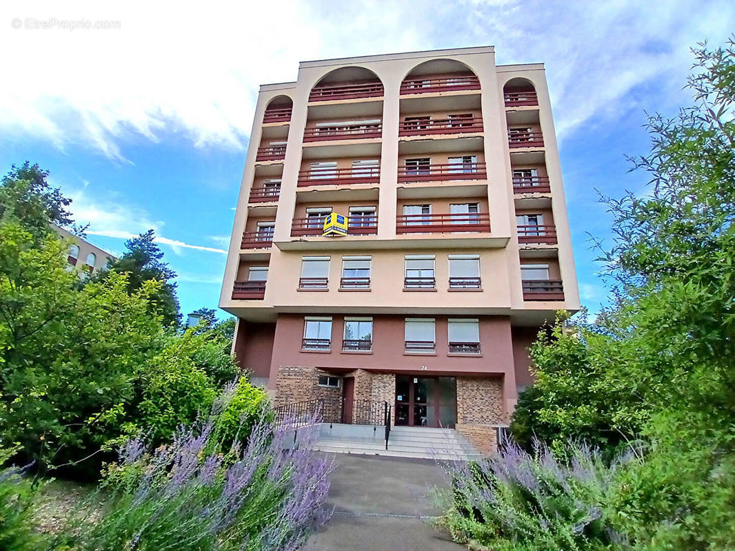 Appartement à GENNEVILLIERS