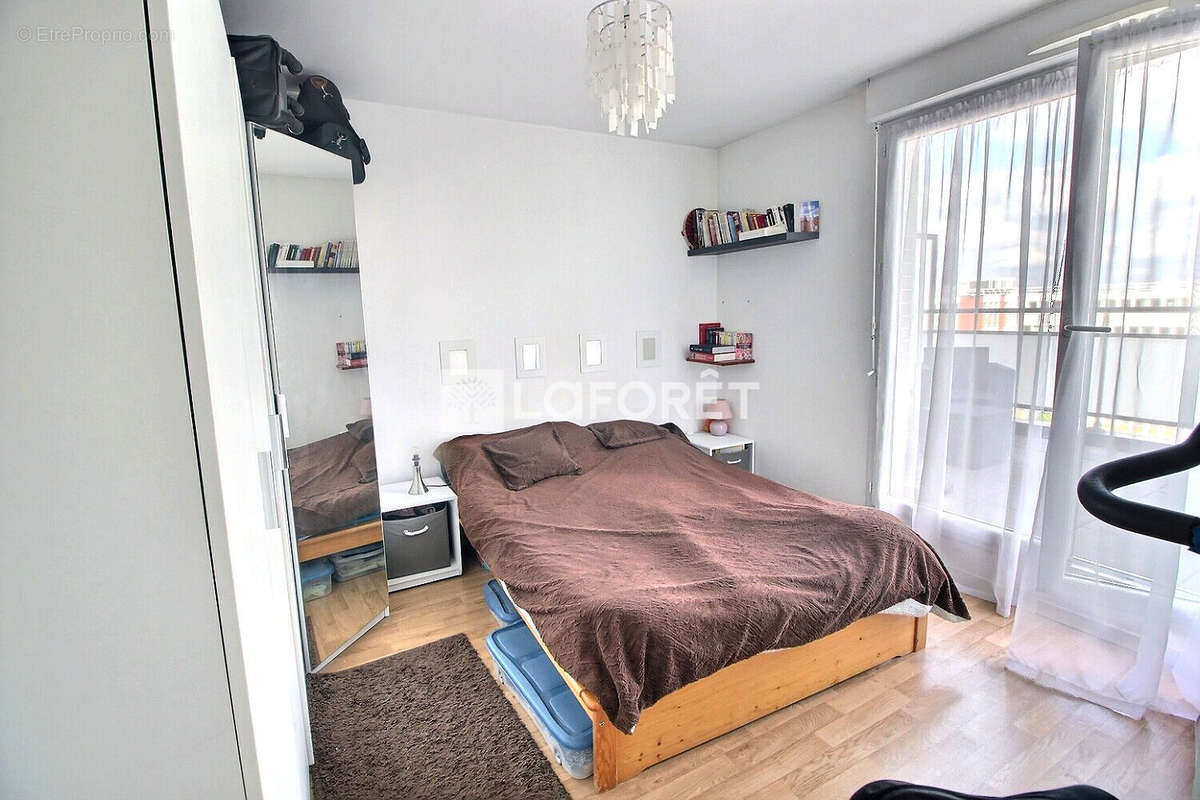 Appartement à GENNEVILLIERS