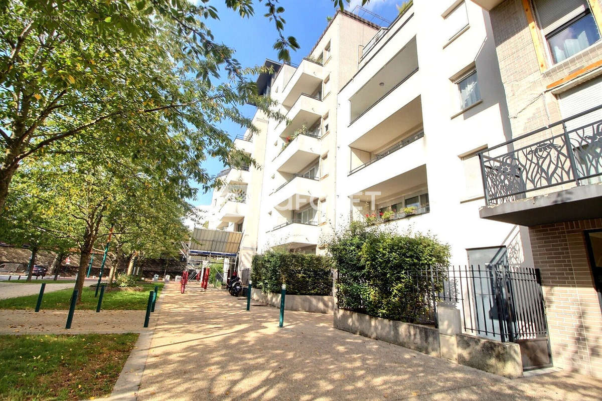 Appartement à GENNEVILLIERS