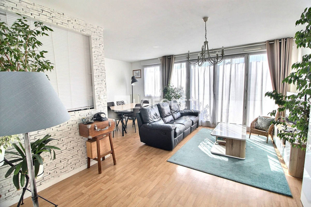 Appartement à GENNEVILLIERS