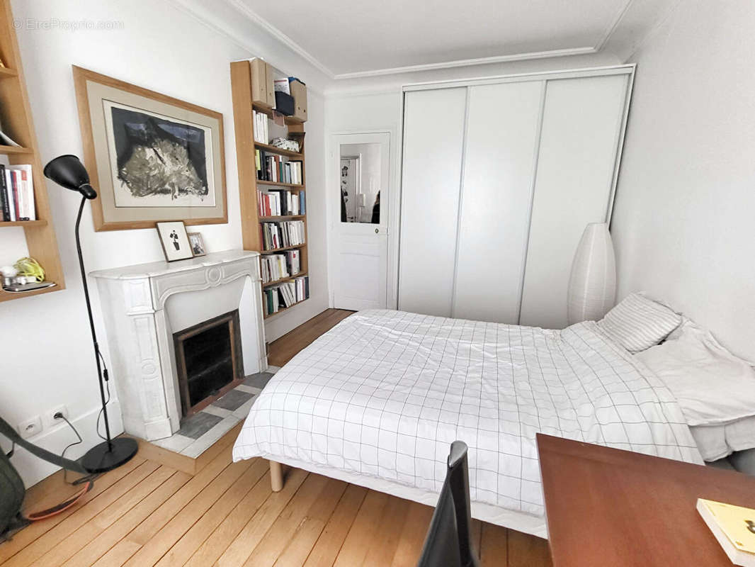 Appartement à PARIS-10E