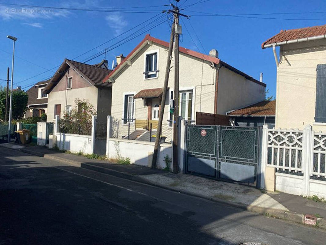 Maison à BOBIGNY