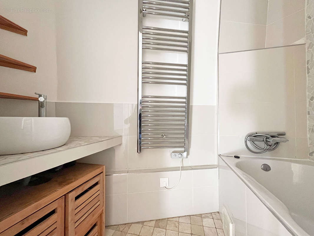 Appartement à ASNIERES-SUR-SEINE