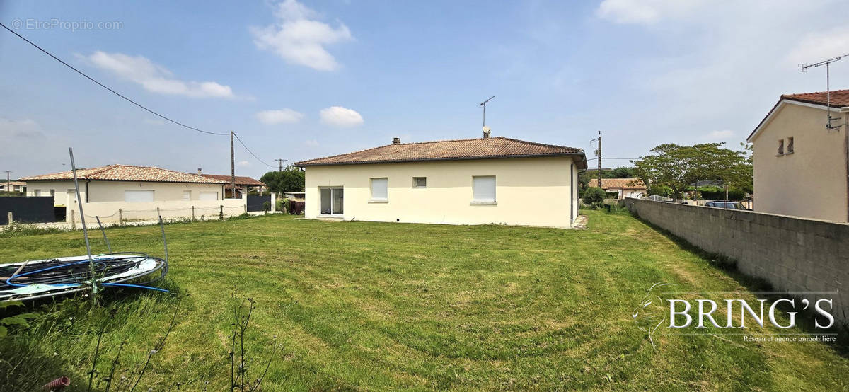 Maison à LA VILLE-DIEU-DU-TEMPLE