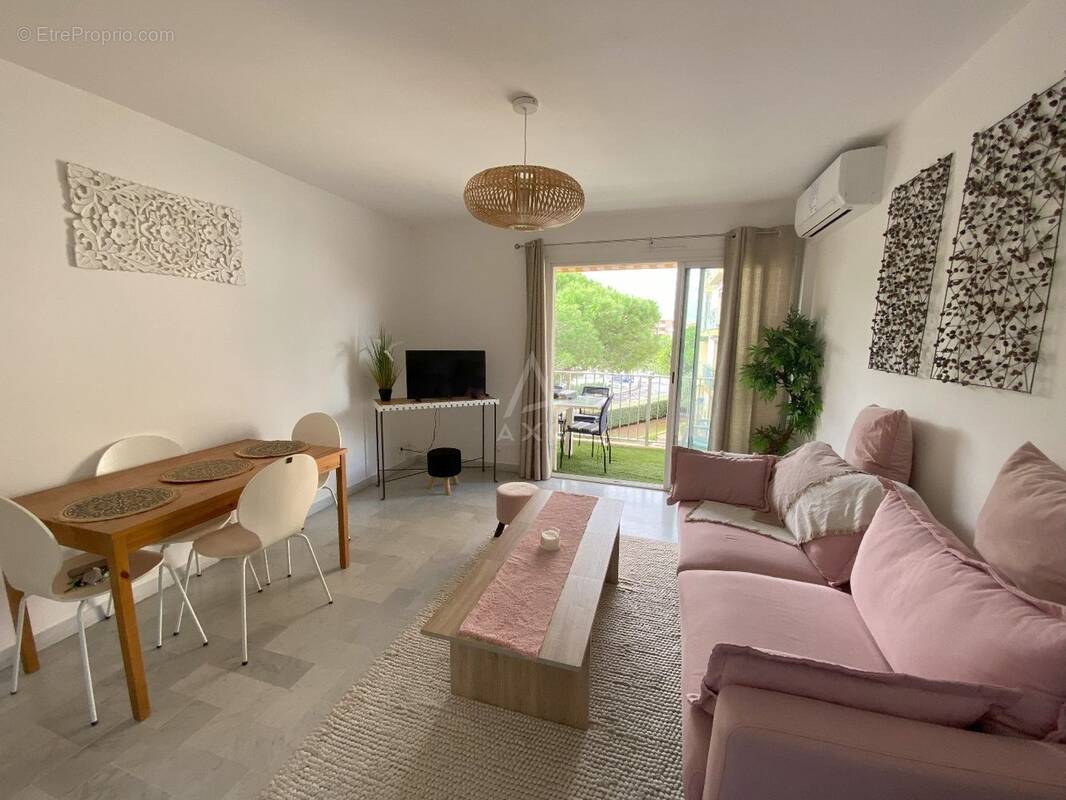 Appartement à FREJUS