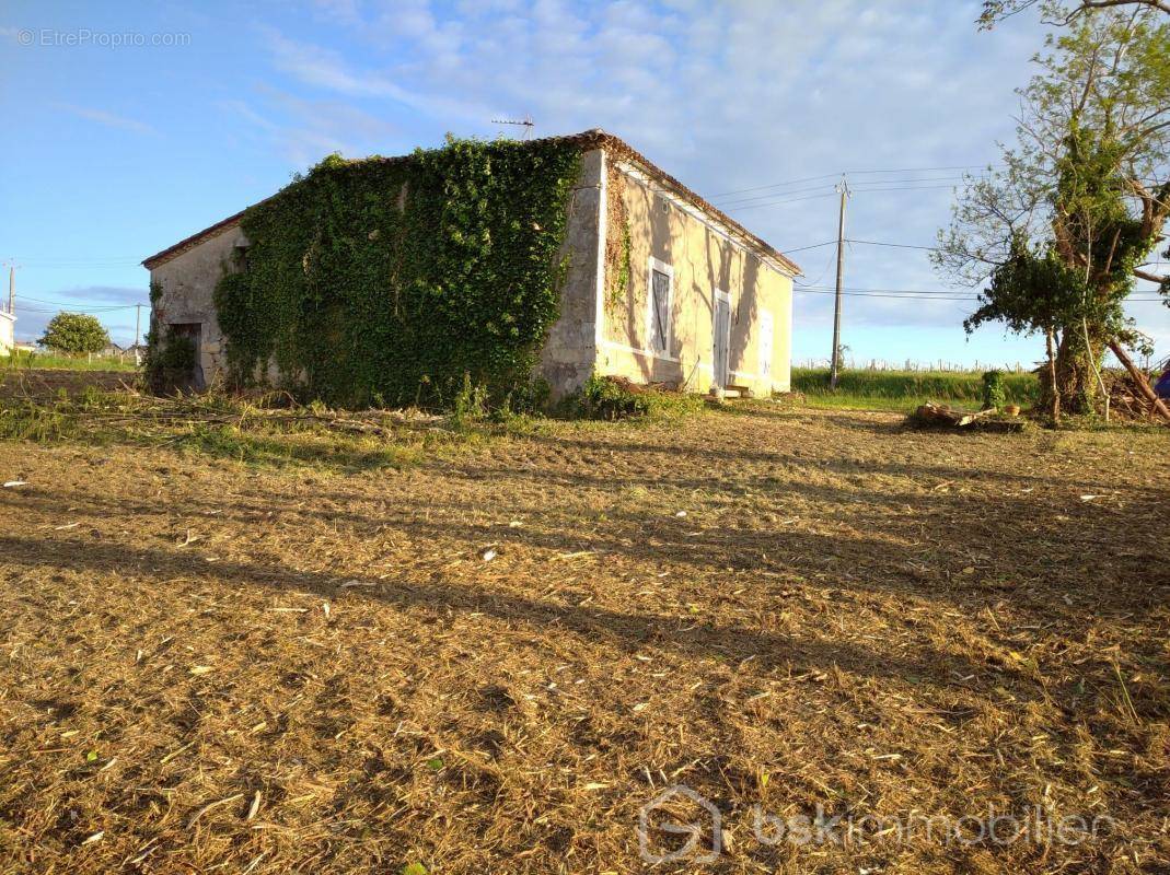 Maison à DOULEZON