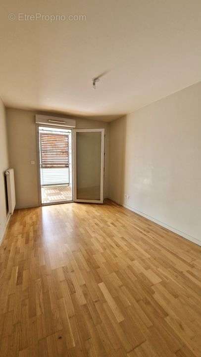 Appartement à LYON-9E