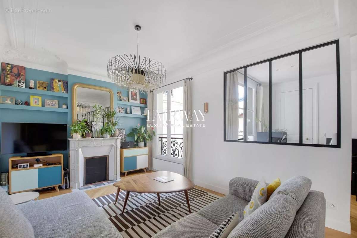 Appartement à PARIS-17E