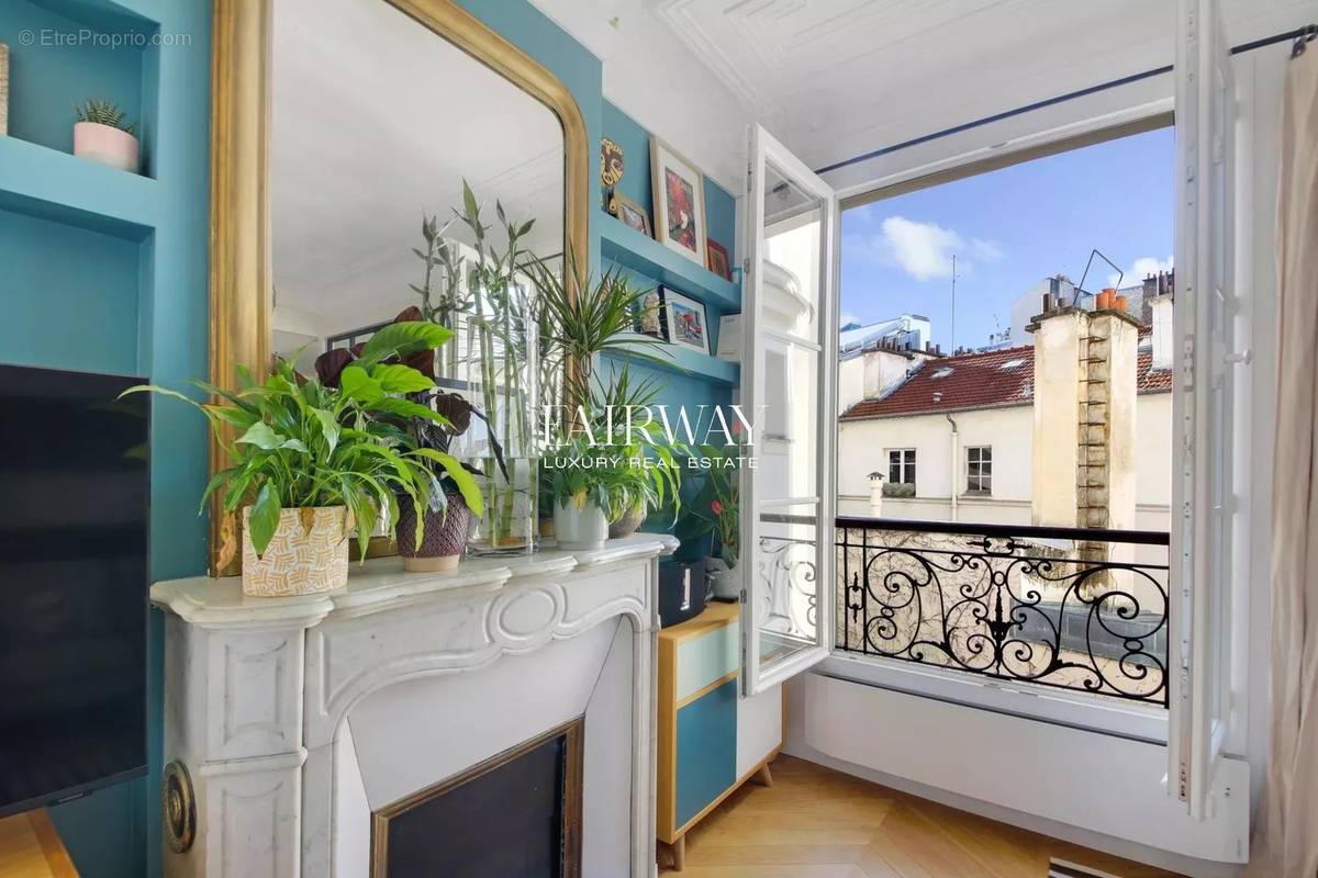 Appartement à PARIS-17E