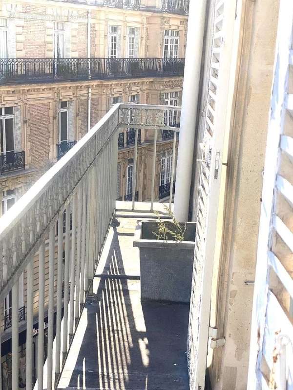 Appartement à PARIS-6E