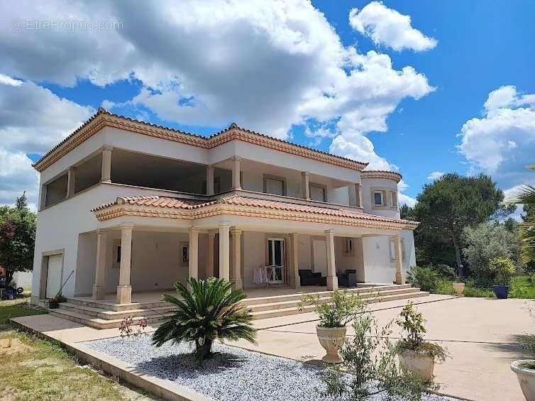 Maison à NIMES