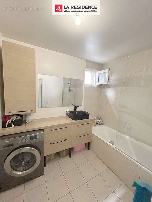 Appartement à VIGNEUX-SUR-SEINE