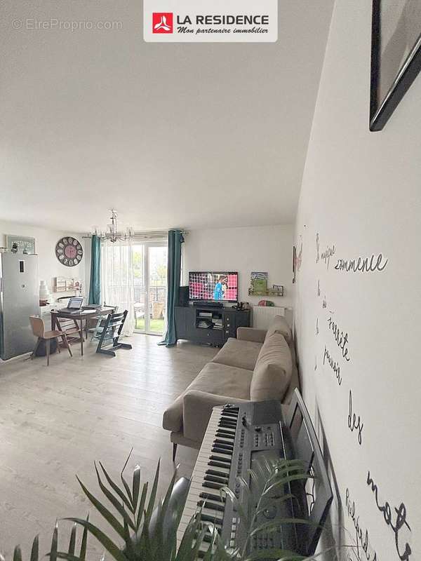 Appartement à VIGNEUX-SUR-SEINE