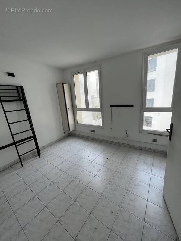 Appartement à PARIS-10E